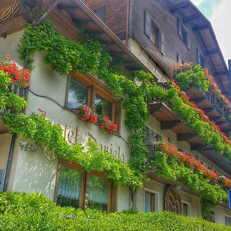 Hotel Daniela ボルミオ エクステリア 写真