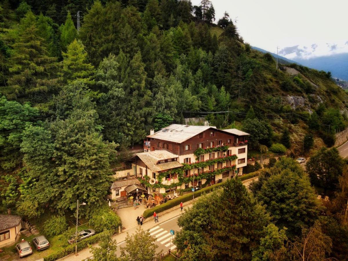 Hotel Daniela ボルミオ エクステリア 写真