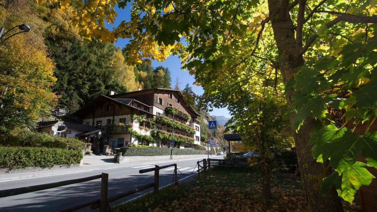 Hotel Daniela ボルミオ エクステリア 写真