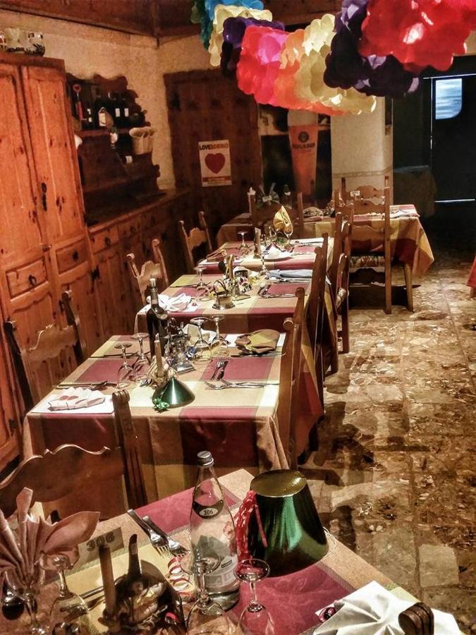 Hotel Daniela ボルミオ エクステリア 写真